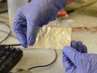 New Aluminum-Ion Battery is  Fast-charging, Long-lasting and Inexpensive